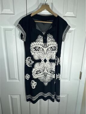 Voir Voir Black and White Paisley Print Short Sleeve Dress Size 8